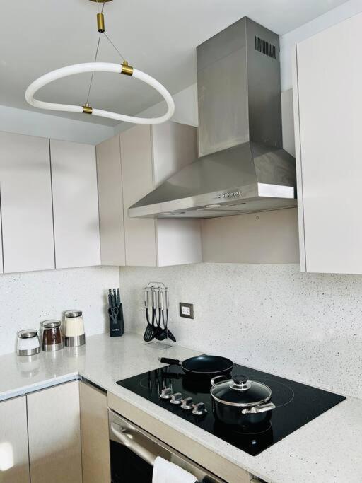 Apartamento 2 Habitaciones, Edificio Airali, Zona 10, Miradolo Guatemala City Bagian luar foto