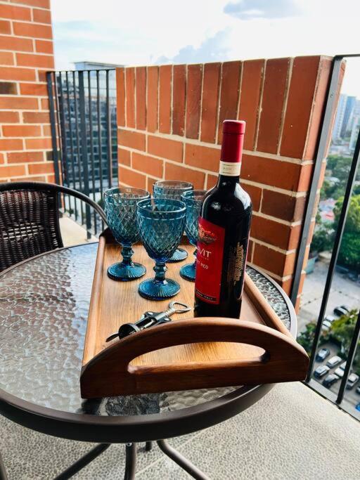 Apartamento 2 Habitaciones, Edificio Airali, Zona 10, Miradolo Guatemala City Bagian luar foto