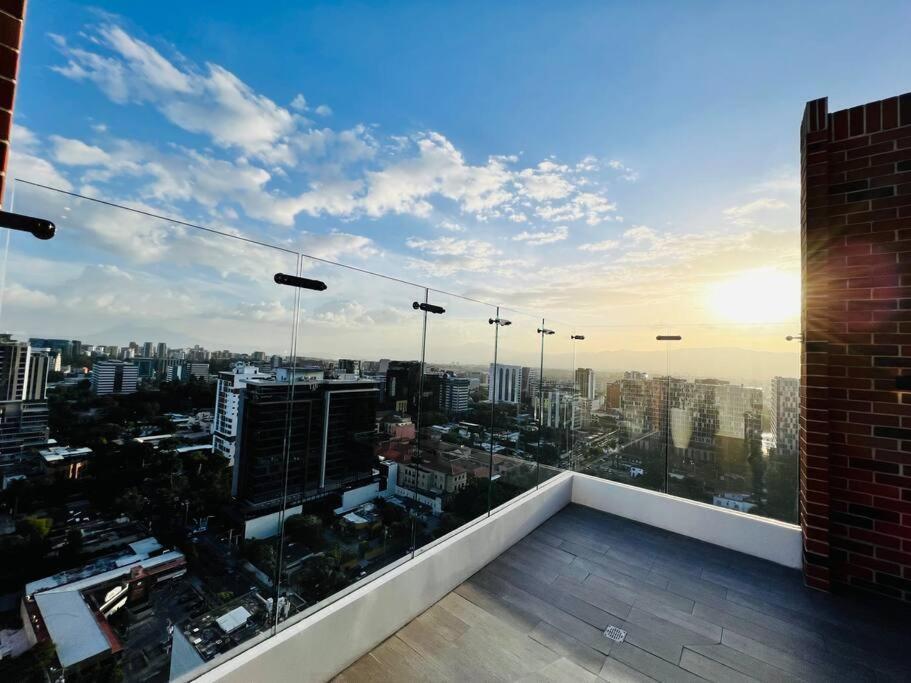 Apartamento 2 Habitaciones, Edificio Airali, Zona 10, Miradolo Guatemala City Bagian luar foto